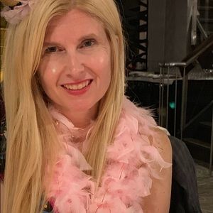 Meet your Posher, Christine